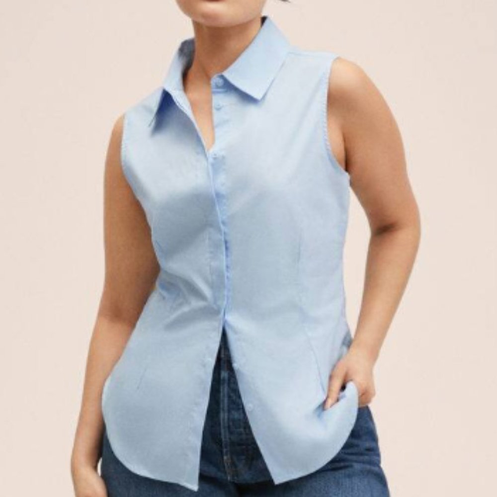 NWT Fitted light blue cotton button down shirt